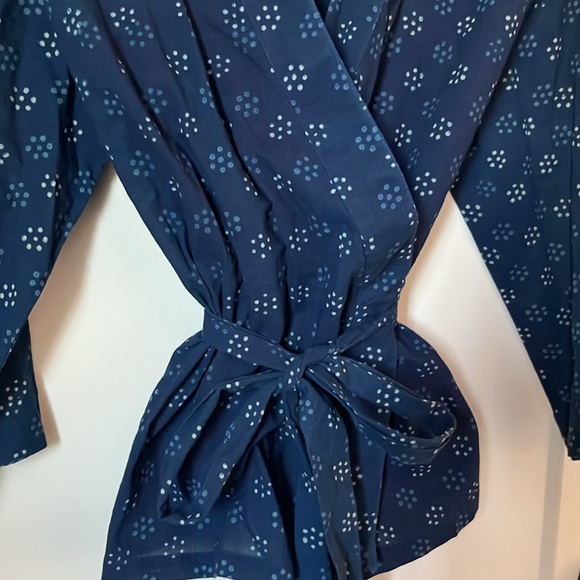 Anokhi Indian Wrap Top in Blue Dot Flower, Size S - Picture 4 of 10